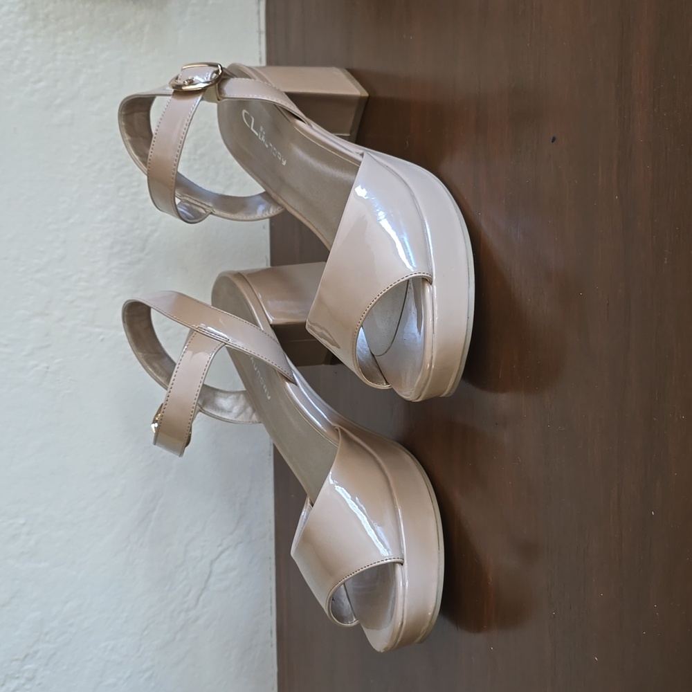 Chinese Laundry Platform Sandal Strappy Chunky Heels